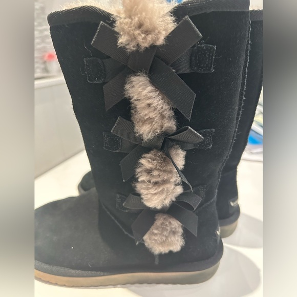 Koolaburra by Ugg boots for girls size 6 black - Picture 2 of 6